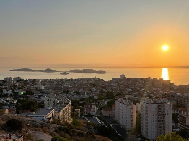 Suite Sur La Mer Marseille Corniche ภายนอก รูปภาพ